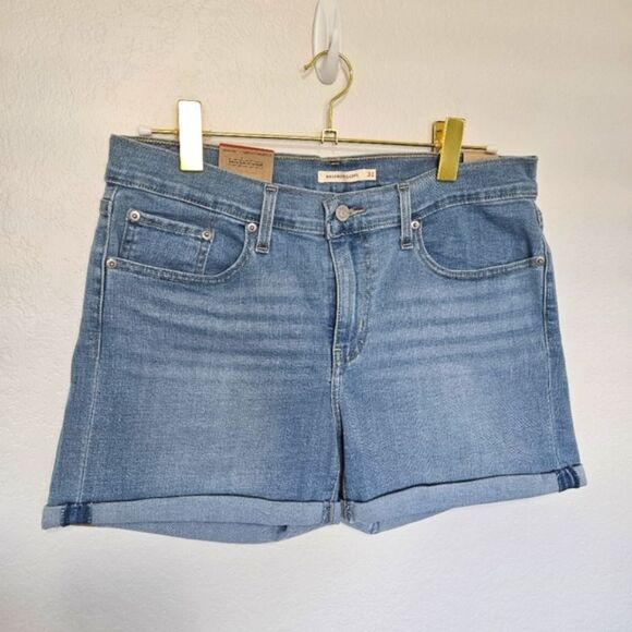 NWT Levi's | Mid-Length Shorts Hypersoft Light Wash Denim, Women's 31 - Picture 4 of 6